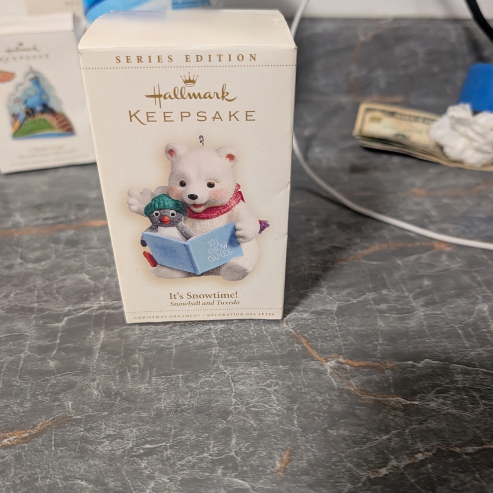 IT'S SNOWTIME! SNOWBALL & TUXEDO,Yr 2006 Hallmark Ornament,#6 in series